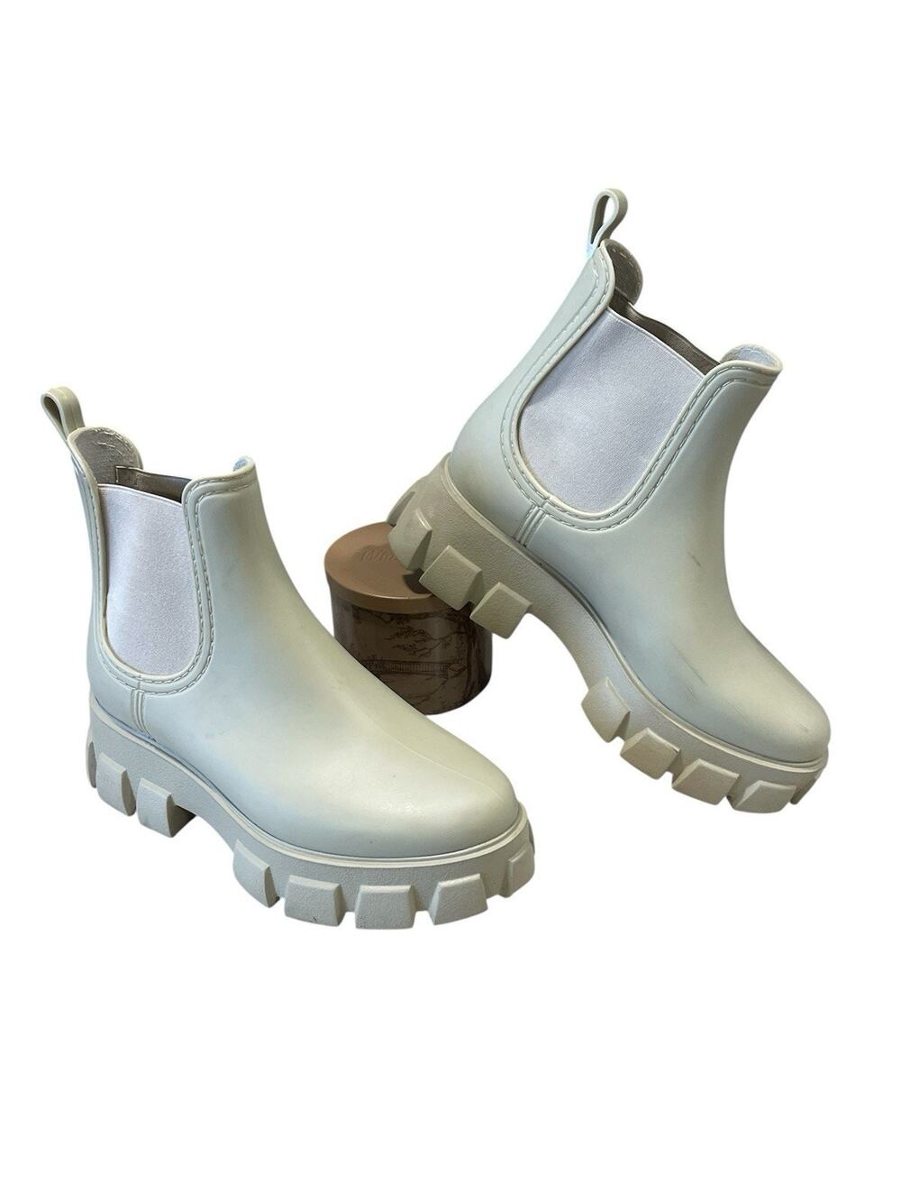 Jeffrey Campbell Cream Lug Sole Chelsea Rain Boots Platform Women’s Size 8